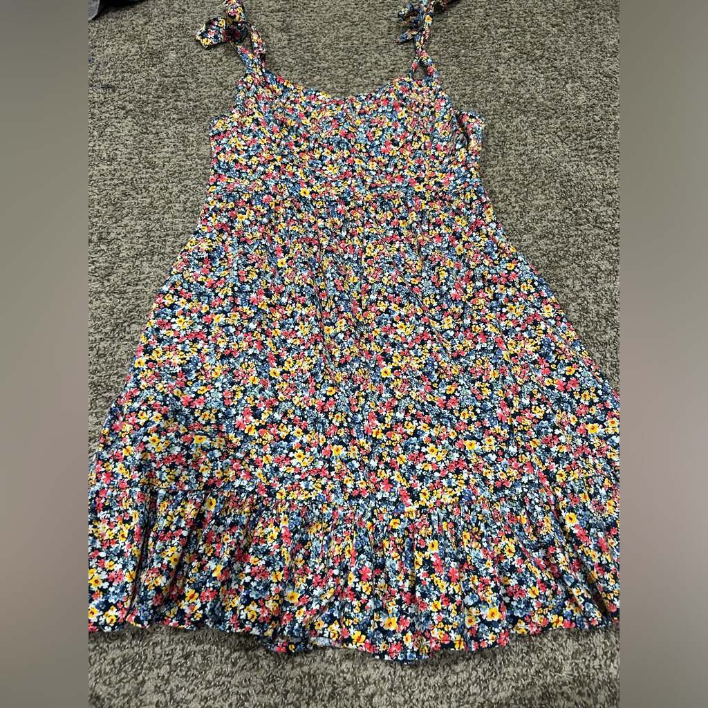 Tank Top Women’s Dress Size Large.